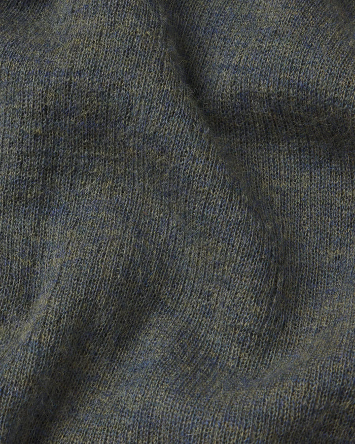 Close Up of Natural Fiber on Men's Mountain Crew Alpaca Wool Hiking Sweater – PAKA Apparel